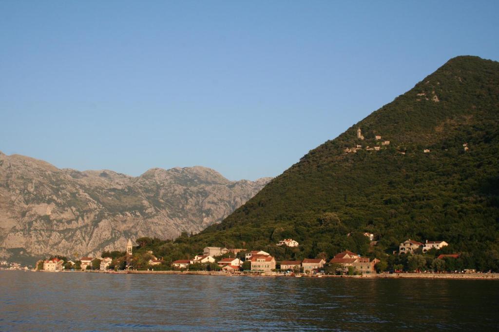 Apartments Penovic Kotor Exterior foto